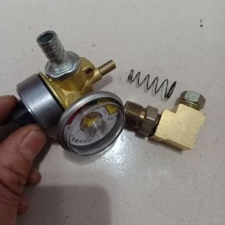 van cứu hoả có cổ thép