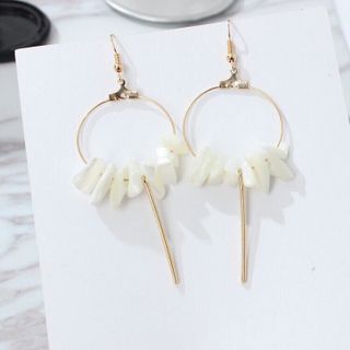 Khuyên tai họa tiết đá mảnh độc lạ