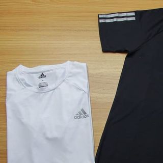Áo thể thao Adidass cổ tròn lỗ kim