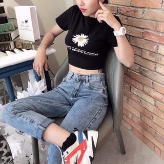 Áo thun croptop hoa nhí 35