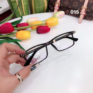 Mắt kinh gọng cận