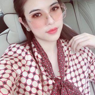 Mắt kính siêu xinh