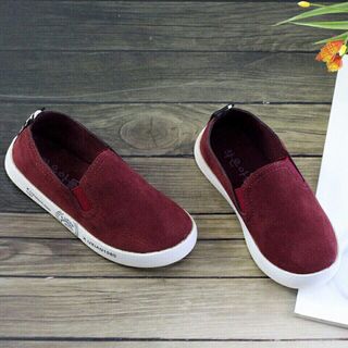 SLIP ON TRẺ EM SIZE TRUNG ĐẠI