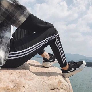 Quần jogger 3 line