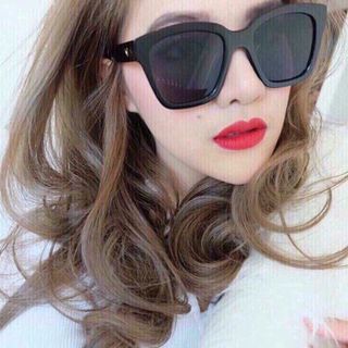 Mắt kinh xinh