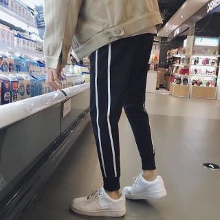 Quần jogger nỉ 2 line