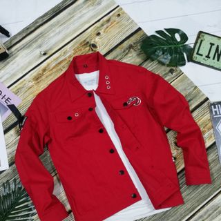 Áo khoác kaki nam phối nút màu đỏ