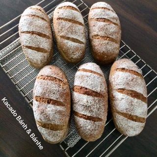 BÁNH MÌ NGŨ CỐC ĂN KIÊNG