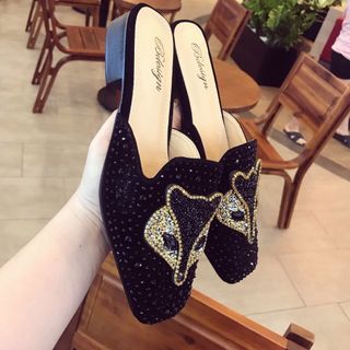 Dép dục cáo đá