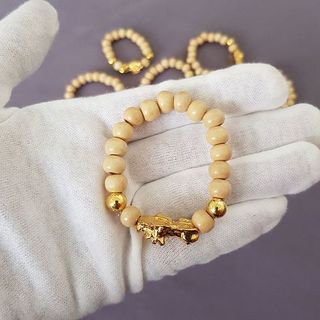 Vòng dâu tằm cho bé