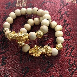 Vòng dâu tằm cho bé