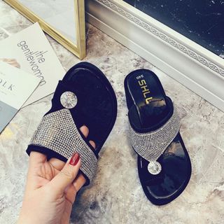 Dép xuồng đính đá