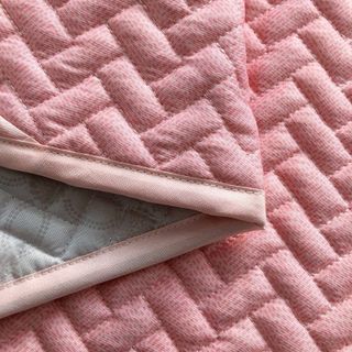 THẢM TENCEL NỘI ĐỊA TRUNG ƯƠNG KÍCH THƯỚC 1M6 X 2M MÀU HỒNG