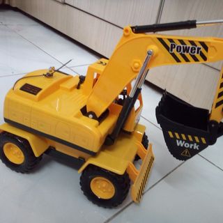 XE CÔNG TRÌNH ĐIỀU KHIỂN XE CÀO XÚC