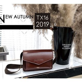 Túi đeo chéo đeo vai nữ PRESENT dây bản bự TX16