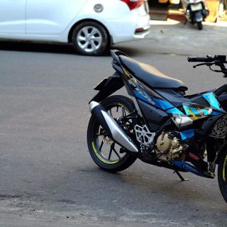 Bán xe Suzuki Raider đời 2018 màu xanh đen Xe còn nguyên bản đẹp