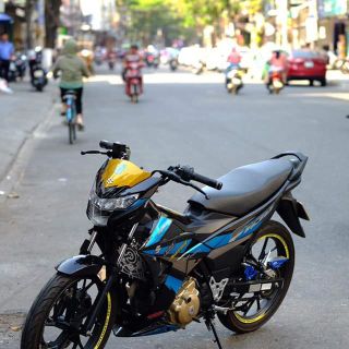 Bán xe Suzuki Raider đời 2018 màu xanh đen Xe còn nguyên bản đẹp