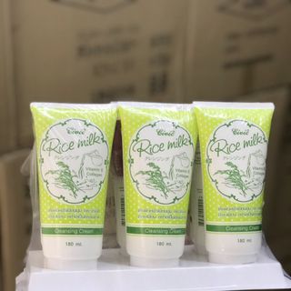 Sữa rửa mặt Gạo Thái Lan
