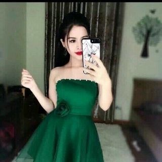đầm cúp ngực