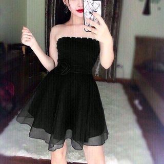 đầm cúp ngực