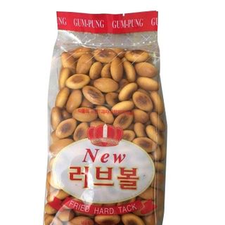 Bánh quy lúa mạch viên love ball Geum Pung 270g