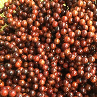 VÒNG TAY GỖ HUYẾT LONG