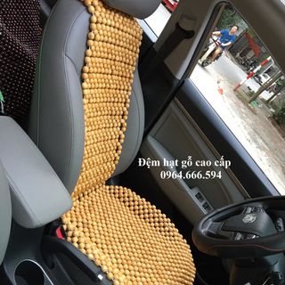 đệm hạt gỗ ô tô
