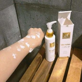 Tắm trắng mềm