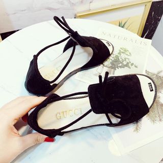 Giày sandal nữ cột dây