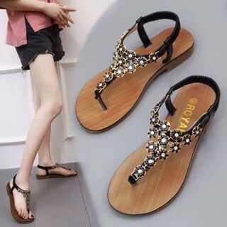 Giày sandal hoa siêu cute