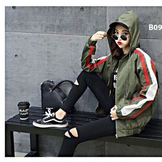ÁO KHOÁC NỮ DÂY XÍCH ĐẸP NHƯ HÌNH