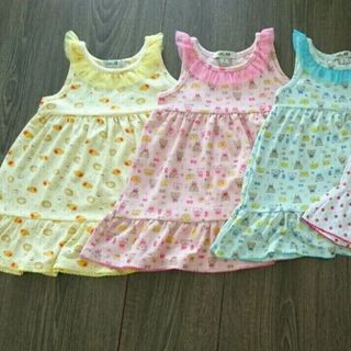 Đầm phối ren xinh xắn