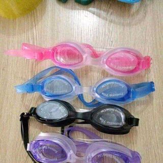 kính bơi cho bé