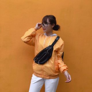 ÁO KHOÁC DÙ NỮ IN CHỮ LƯNG