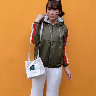 ÁO KHOÁC DÙ NỮ CÓ DÂY XÍCH