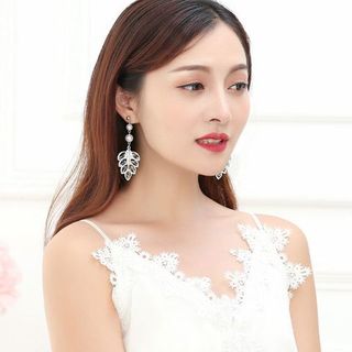 AH100 Bông tai chiếc lá vàng bạc