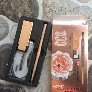 Bộ chì kẻ mày novo 3 kiểu