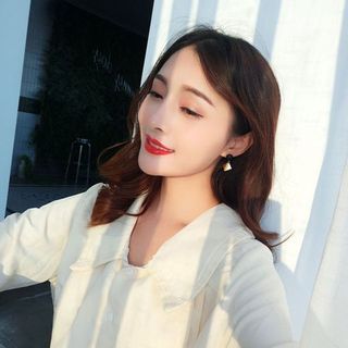 AH99 Bông tai cạnh vuông đen sang trọng