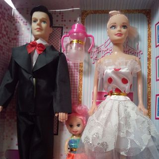 BỘ BÚP BÊ KEN BÚP BÊ BARBIE VÀ BÉ GÁI XINH XẮN BÌNH NƯỚC giá sỉ