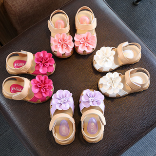 Sandal hoa chùm siêu xinh cho bé gái hàng có sẵn