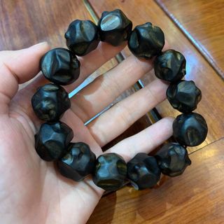 Vòng Tay Trầm Hương bi Tròn