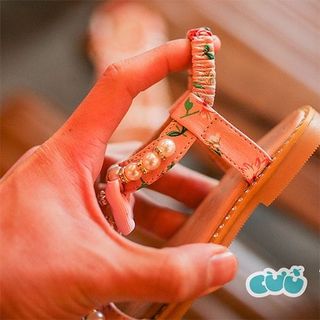 Sandal bé gái đính đá siêu xinh hàng có sẵn