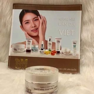 Kem dưỡng trắng da WHITENING ESSENTIAL CREAM HARA WHITE