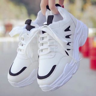 Giày bata cấp