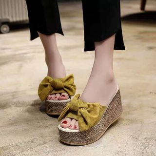 Dép xuồng nơ