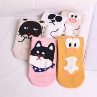 TẤT THÚ CỔ NGẮN