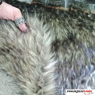 Thảm lông trang trí