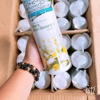 Sữa tắm dưỡng trắng White Body Shampoo Manis 450ml Nhật Bản Trắng xanh giá sỉ