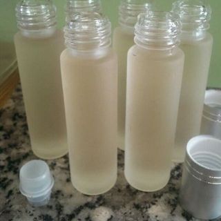 vỏ chai bi lăn thủy tinh 10ml