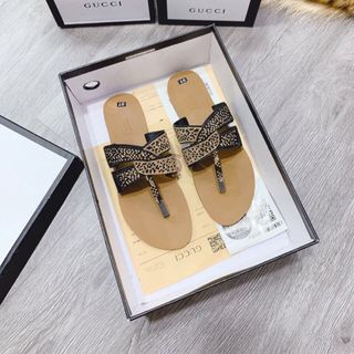 Dép kẹp hình cánh bướm siêu kute